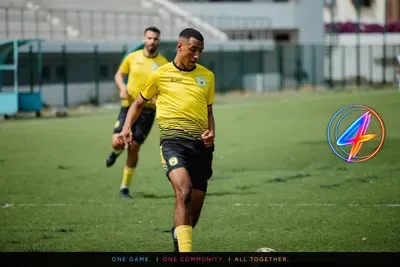 Ronaldinho, 46 anni, allenatore-giocatore al Ravenna