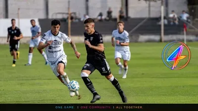 Il Leeds United corteggia Zion Suzuki del Giappone nonostante un'offerta da 30-40 milioni