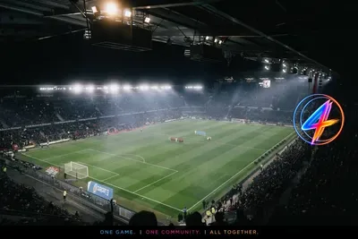 La scommessa da €30 milioni del Leeds United sul portiere del Parma Suzuki mette alla prova Farke