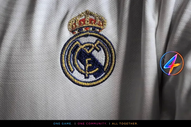 Ricostruzione Real Madrid scontra caccia centrocampo Manchester City