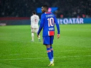Ousmane Dembélé sostituito per dolore al polpaccio, partecipazione finale intatta