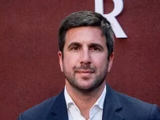 Enrique Riquelme annuncia candidatura per la presidenza del Real Madrid