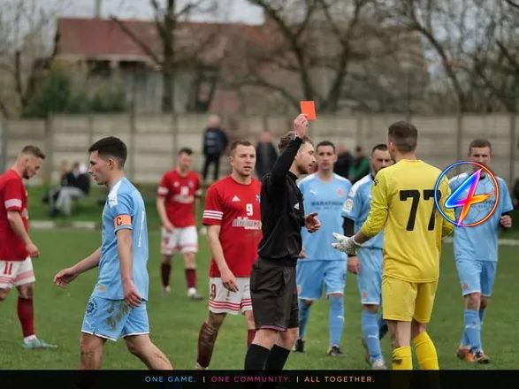 Nico Schlotterbeck ruled out for two months after knee injury