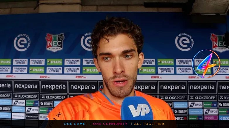 Jari De Busser Celebrates Season End with Beer