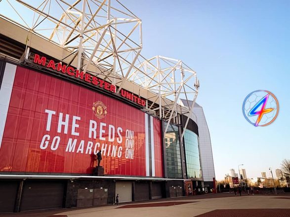 Manchester United sign Éderson for £35m as Carrick’s first move