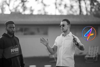 Rashford Appears with Gordon in Barça‑Style England Photo