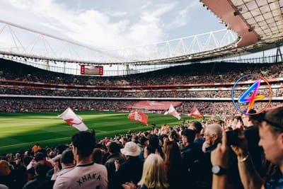 Bayern Munich and Arsenal eye Eintracht Frankfurt full back